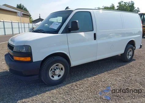 2019 Chevrolet Express 2500 Work Van из США, поврежденный, VIN 1GCWGAFG7K1217784